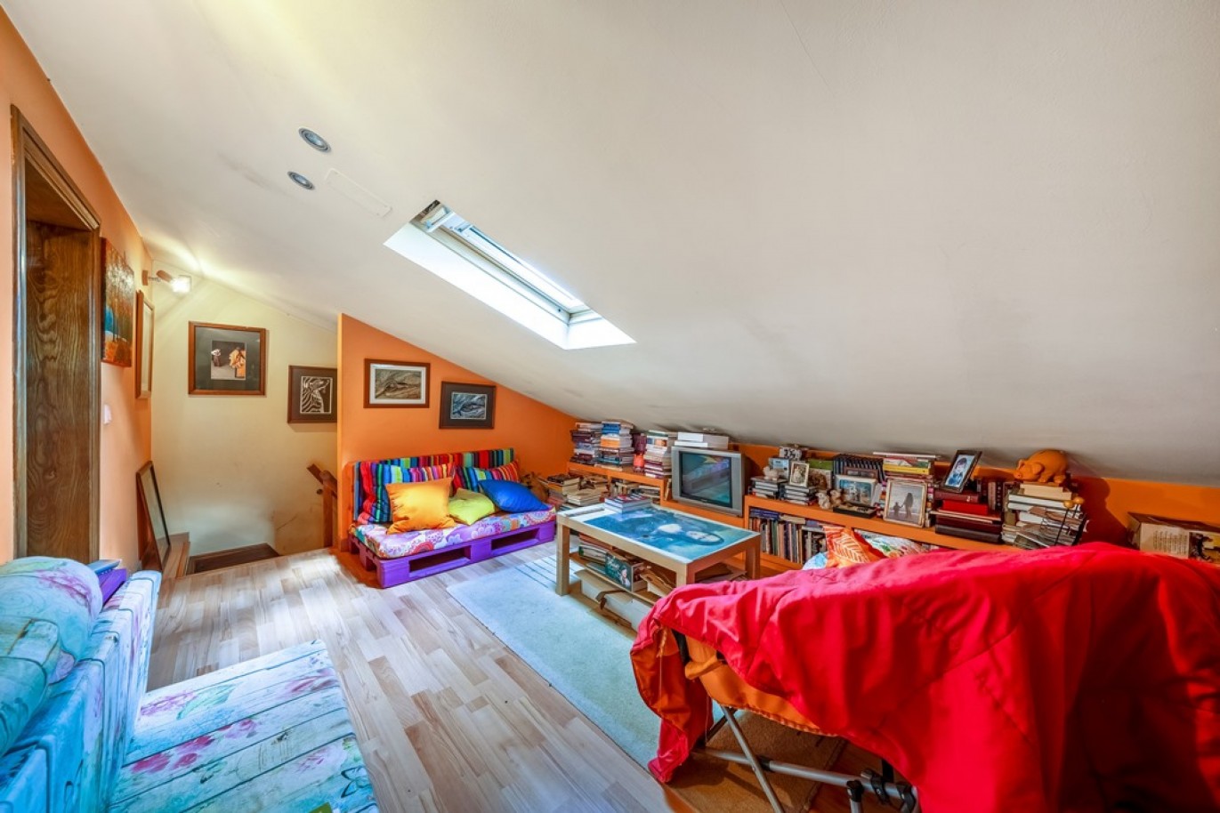 Piso duplex de 4 dormitorios en venta en Loulé, Algarve, Portugal_367466