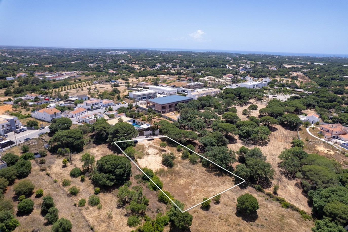 Parcela con proyecto aprobado, en venta en Almancil, Algarve, Portugal_367495