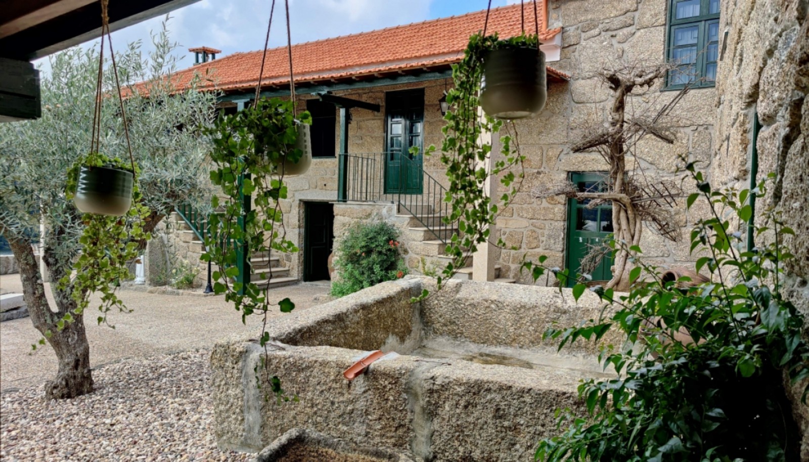 Quinta com casa de campo e piscina, para venda, em Castelo de Paiva_367866