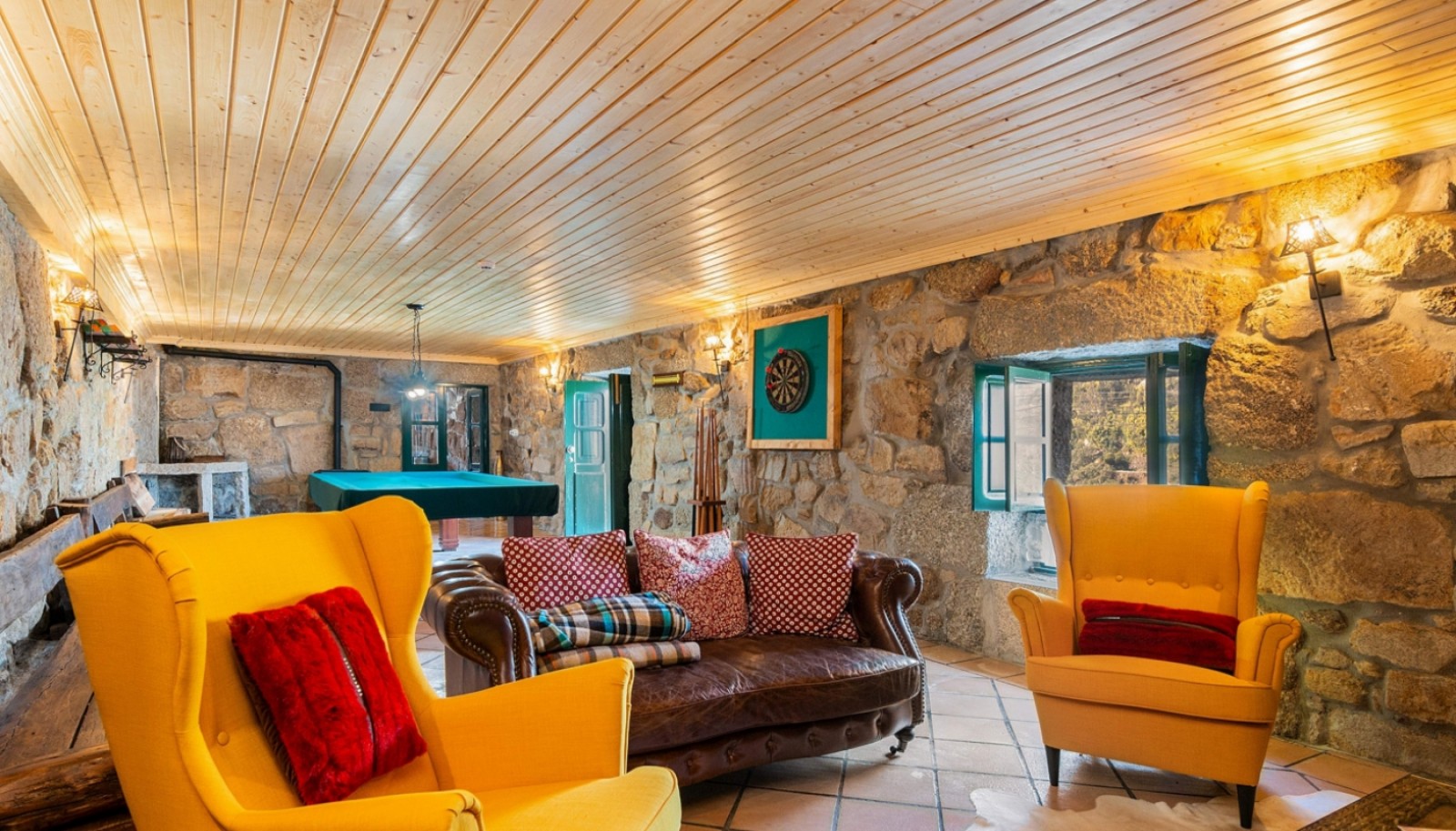 Quinta com casa de campo e piscina, para venda, em Castelo de Paiva_367876