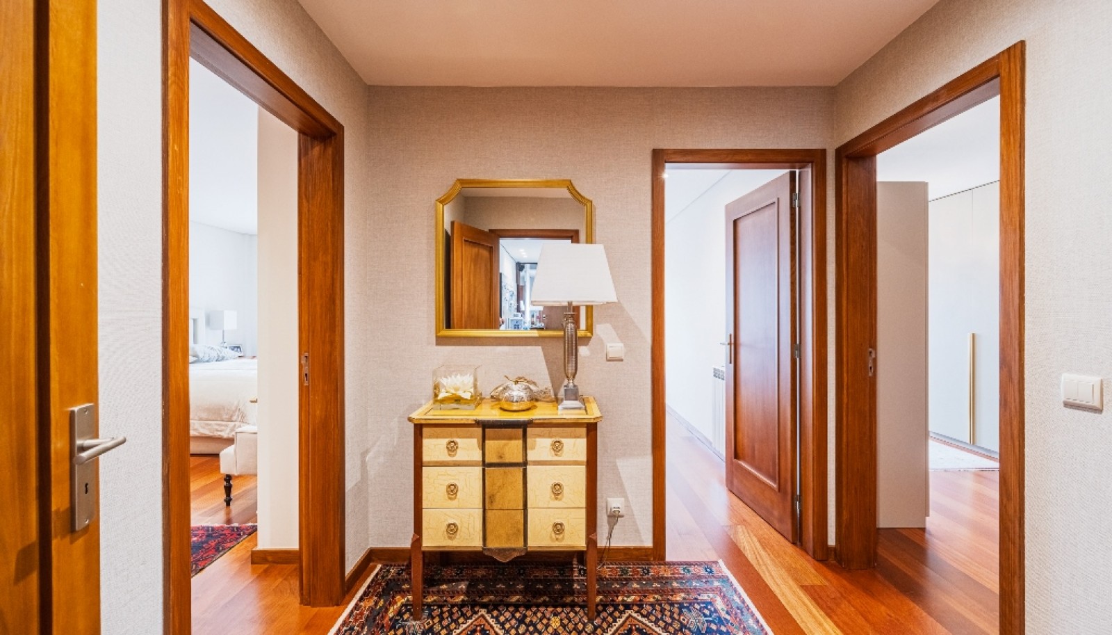Appartement de 3 chambres avec balcons à vendre Bonfim, Porto, Portugal_367951