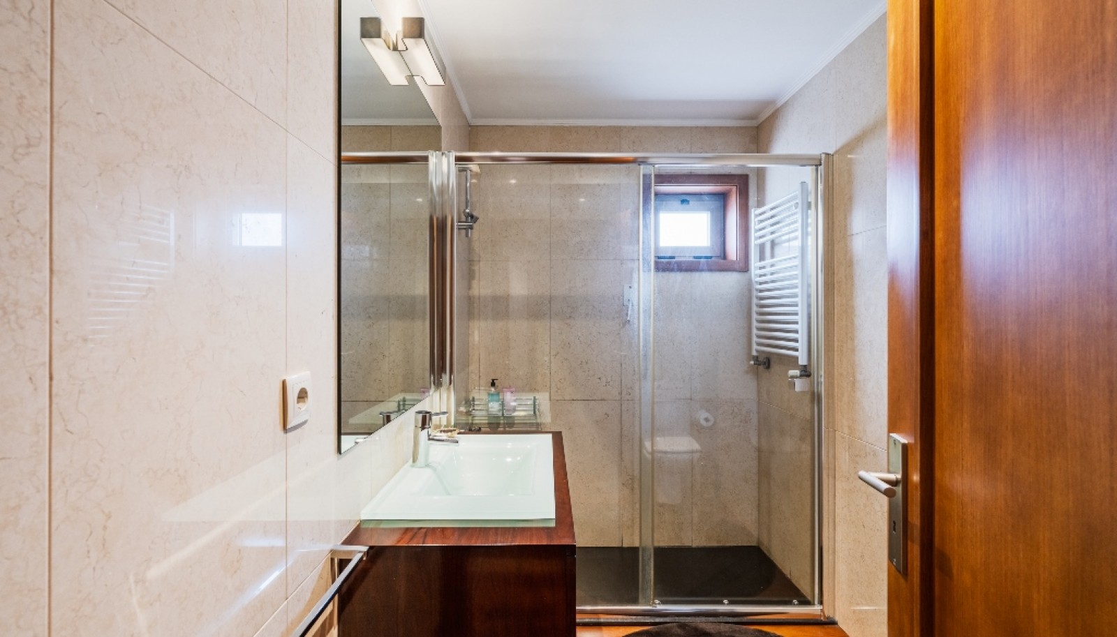 Appartement de 3 chambres avec balcons à vendre Bonfim, Porto, Portugal_367953