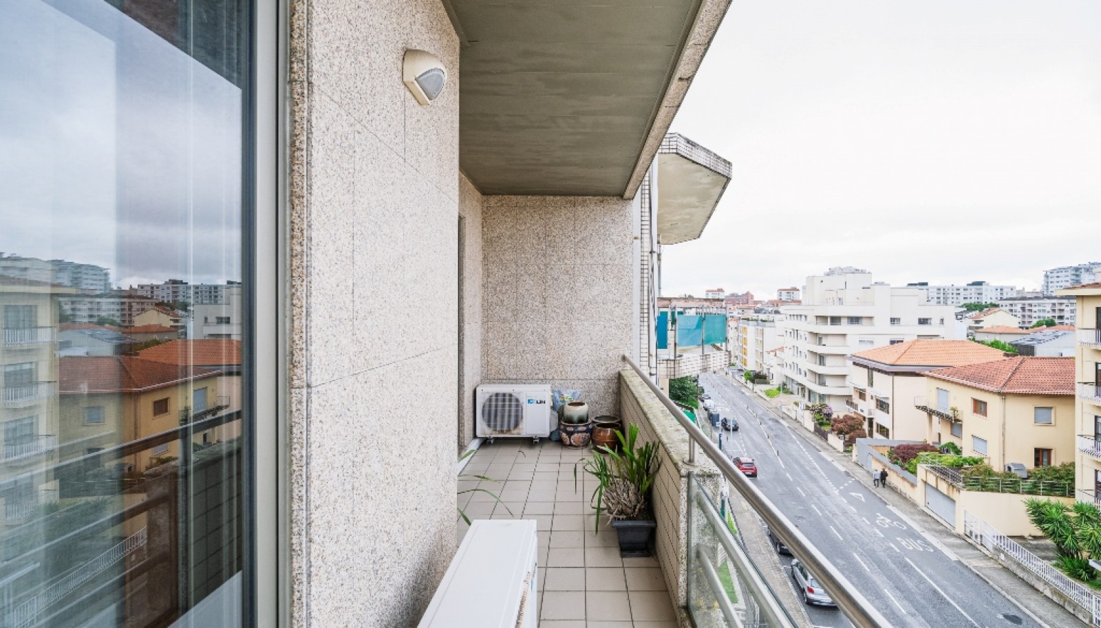 Appartement de 3 chambres avec balcons à vendre Bonfim, Porto, Portugal_367961