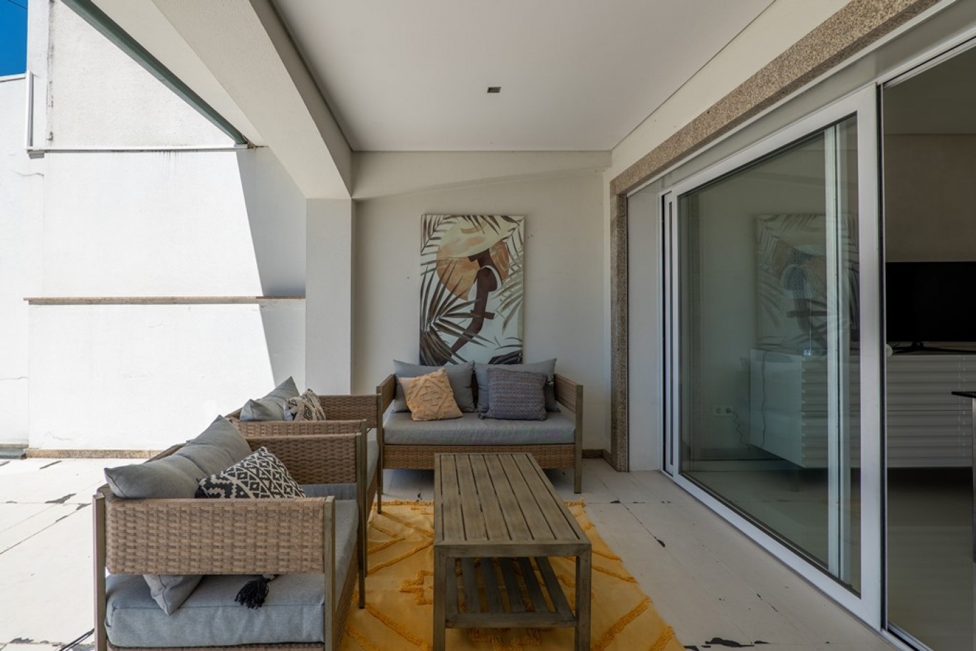 Vier-Schlafzimmer-Villa mit Garten und Innenpool in Famalicão, Portugal_368137