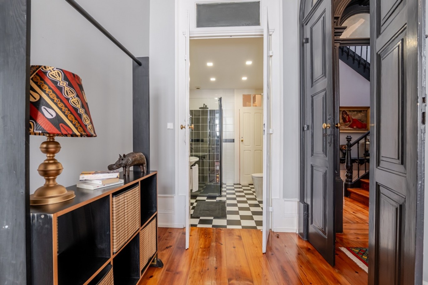 Newly renovated 5-bedroom villa with garden for sale in Porto, Portugal_368210