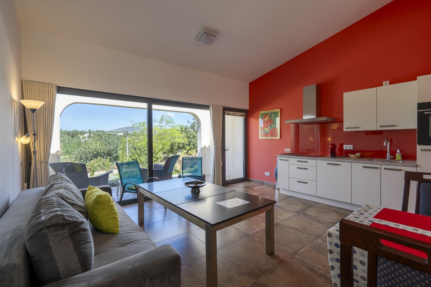 Guesthouse com piscina, à venda na Fuseta, Algarve_368570