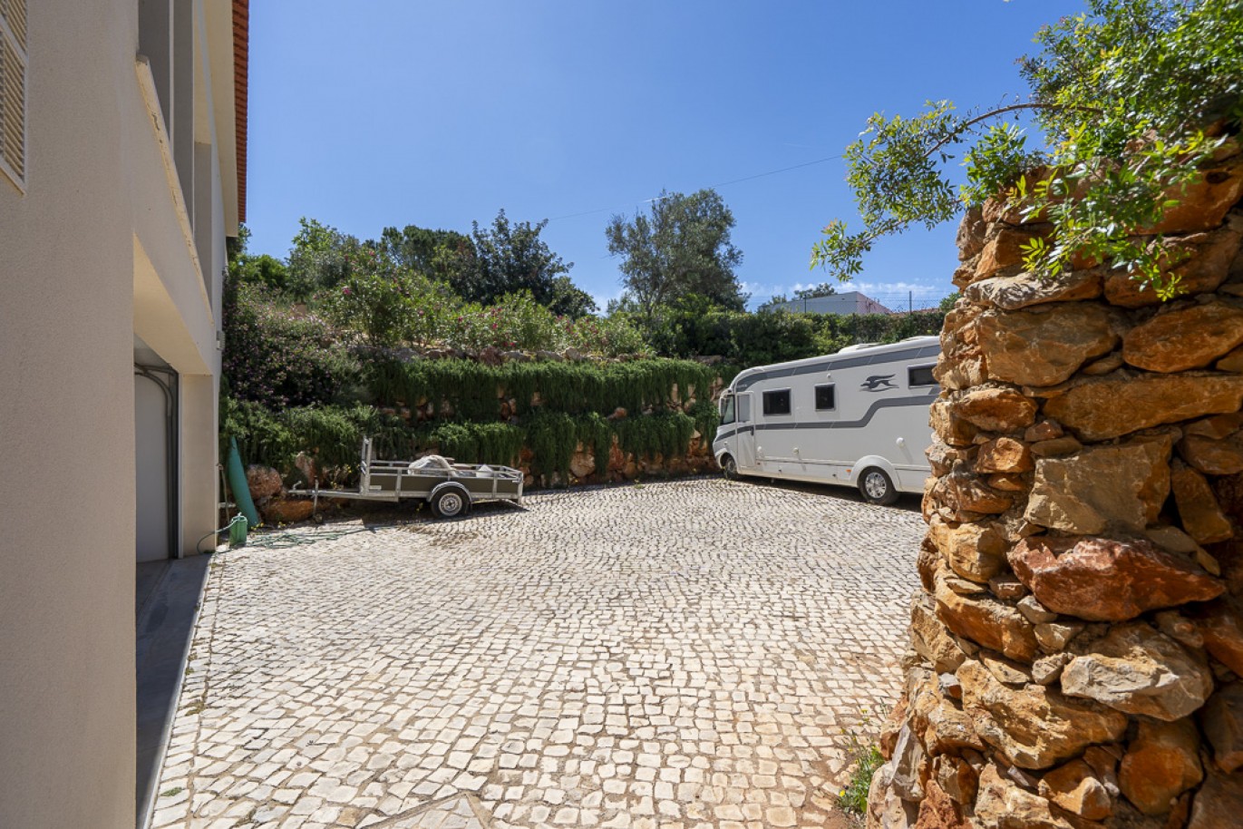 Guesthouse com piscina, à venda na Fuseta, Algarve_368576