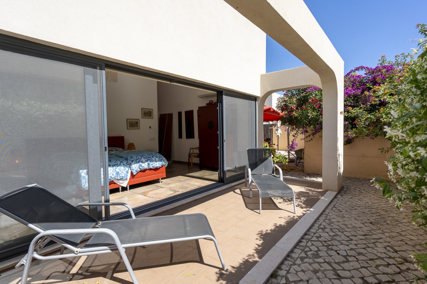 Guesthouse com piscina, à venda na Fuseta, Algarve_368583