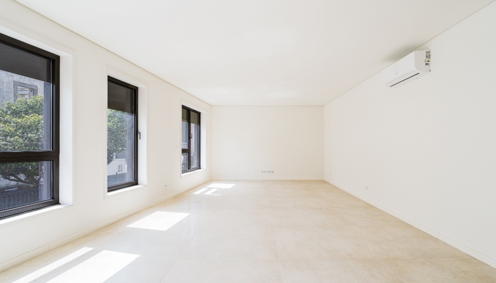 Apartamento novo com 3 quartos para venda no centro do Porto_368623