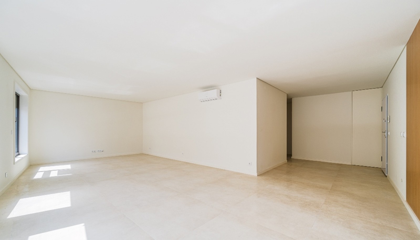 Apartamento novo com 3 quartos para venda no centro do Porto_368625