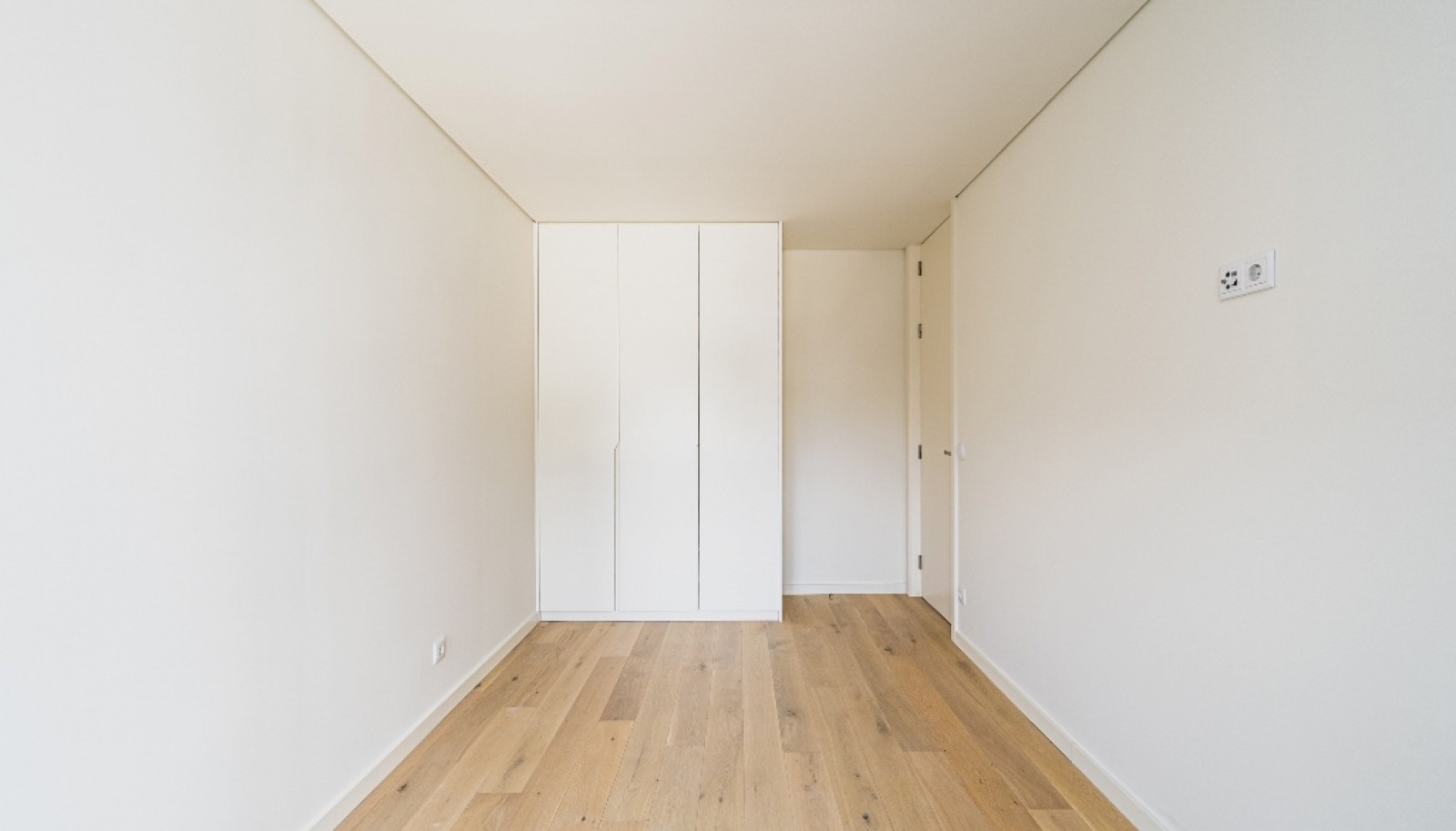 Apartamento novo com 3 quartos para venda no centro do Porto_368629