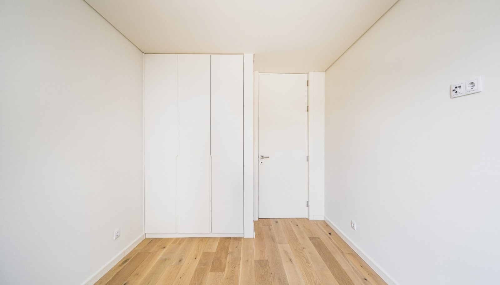Apartamento novo com 3 quartos para venda no centro do Porto_368631