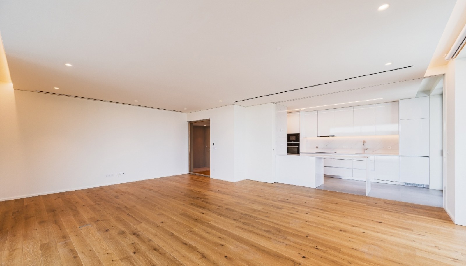 Piso de 4 dormitorios con vistas al mar, terraza y piscina, en venta, Gaia, Portugal_368874
