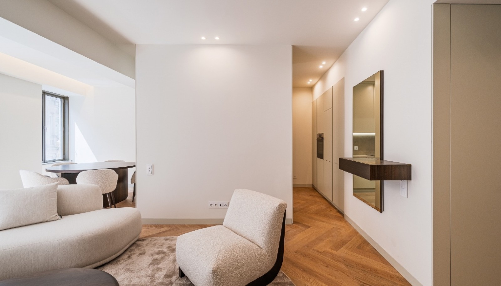 Encantador piso de 3 dormitorios con balcón en venta en Oporto, Portugal_369041
