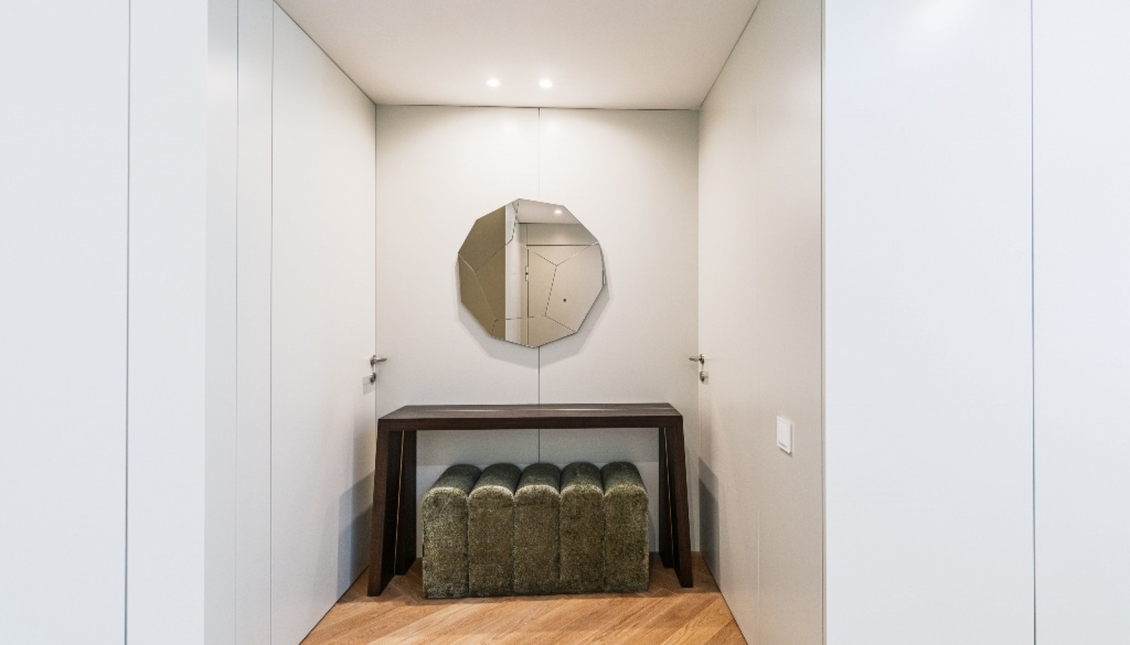 Encantador piso de 3 dormitorios con balcón en venta en Oporto, Portugal_369063