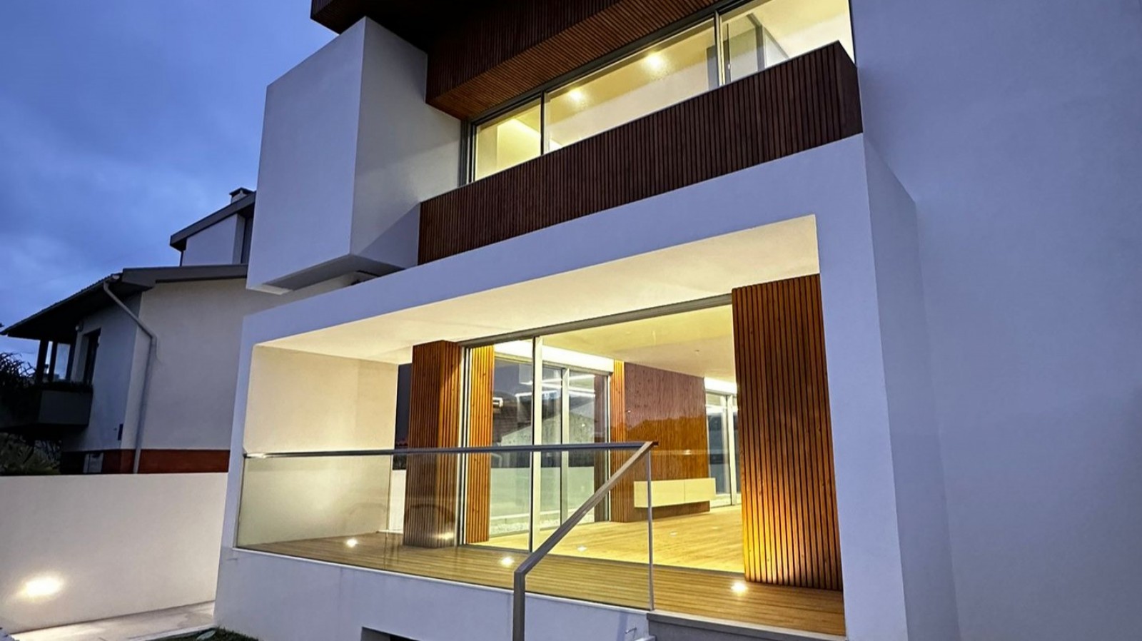 Vier Schlafzimmer Villa mit meerblick zu verkaufen in Canidelo, Portugal_369132