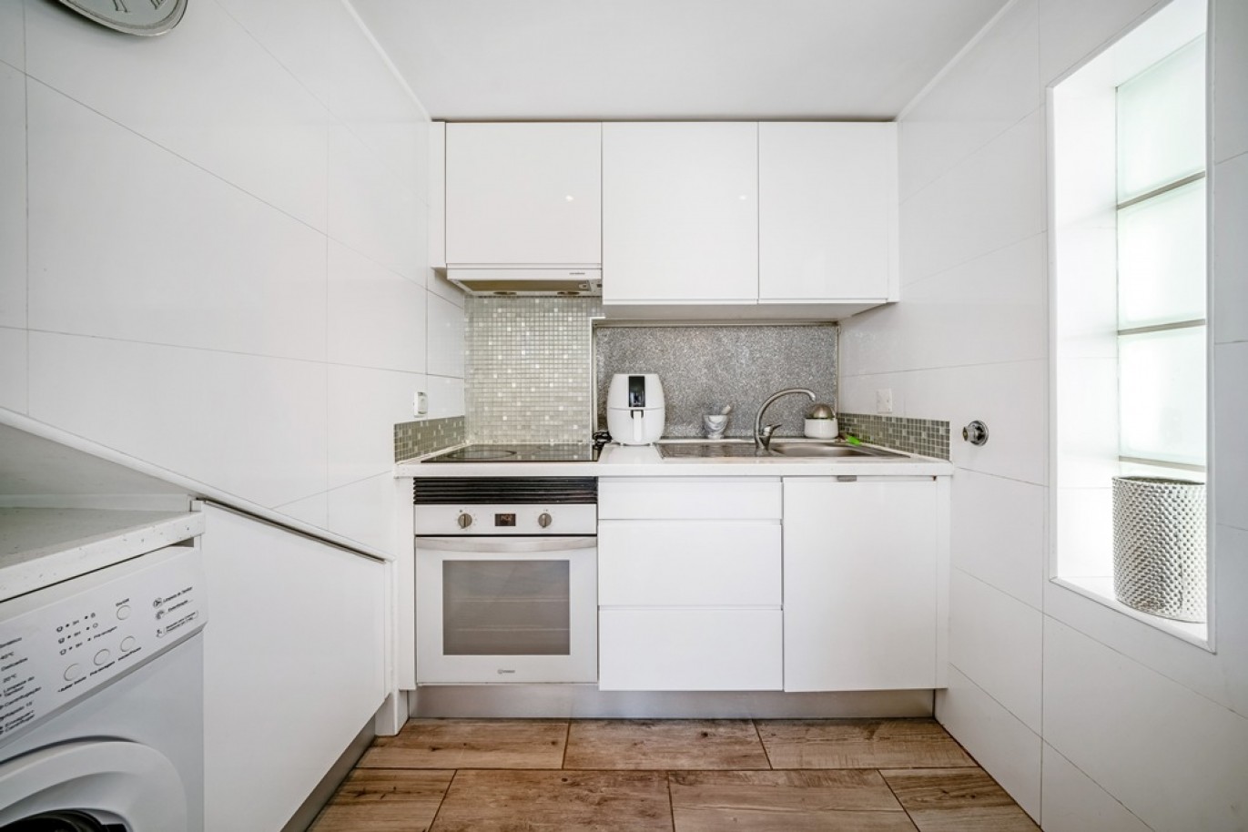 Apartamento T2 com vista mar para venda em Carvoeiro, Algarve_369156