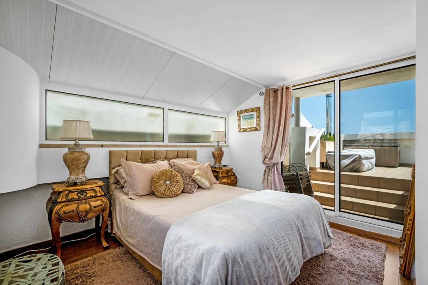 Apartamento T2 com vista mar para venda em Carvoeiro, Algarve_369166