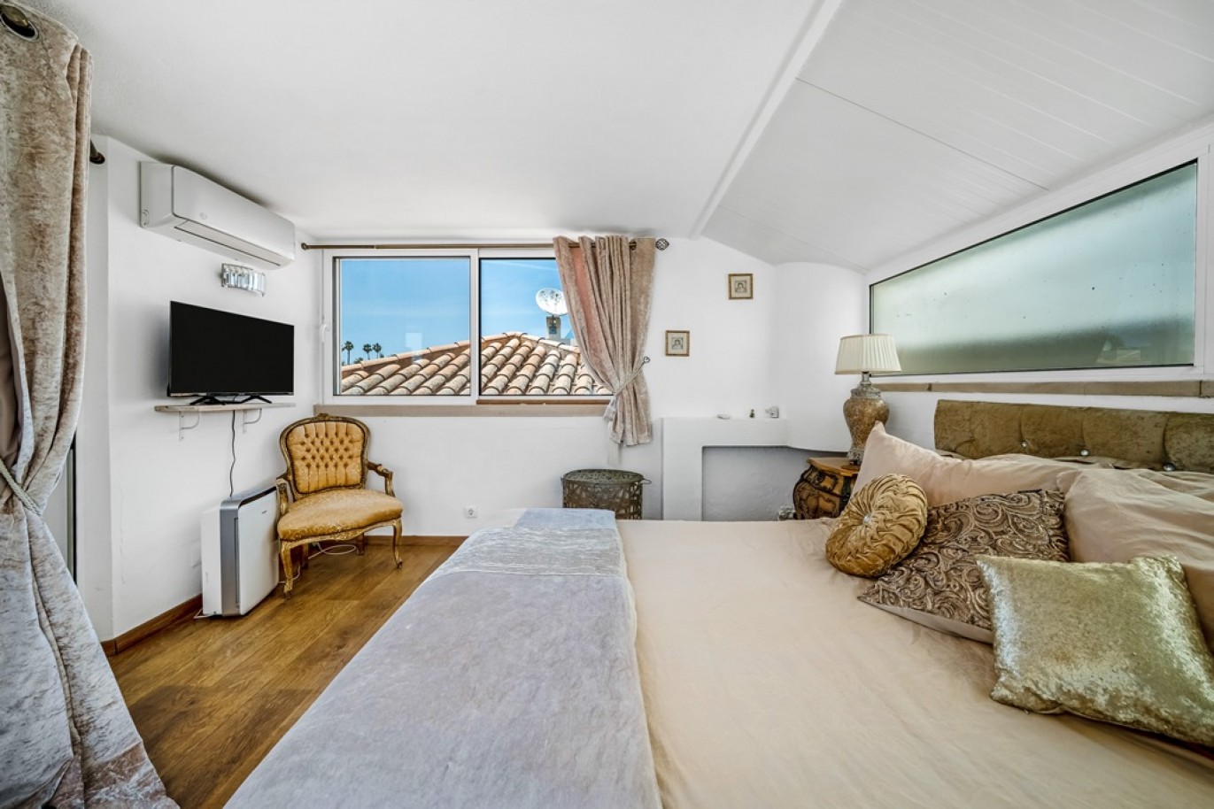 Apartamento T2 com vista mar para venda em Carvoeiro, Algarve_369168