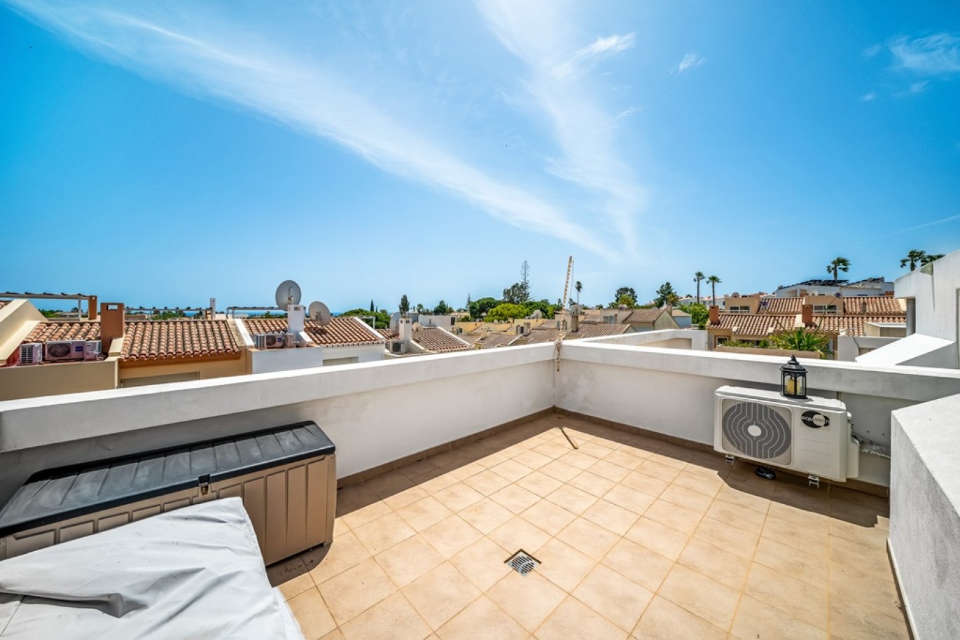 Apartamento T2 com vista mar para venda em Carvoeiro, Algarve_369169