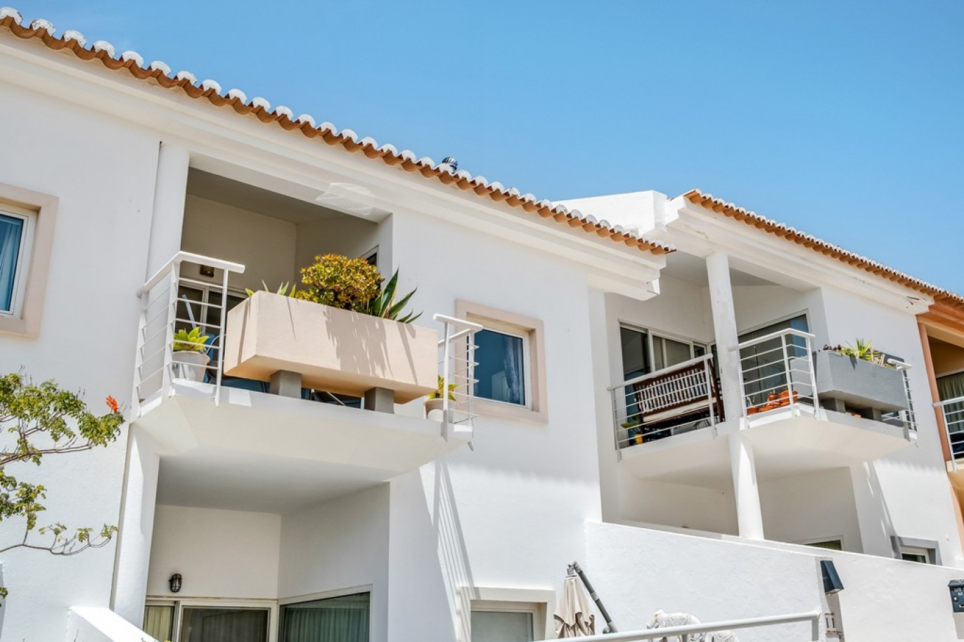 Apartamento T2 com vista mar para venda em Carvoeiro, Algarve_369175