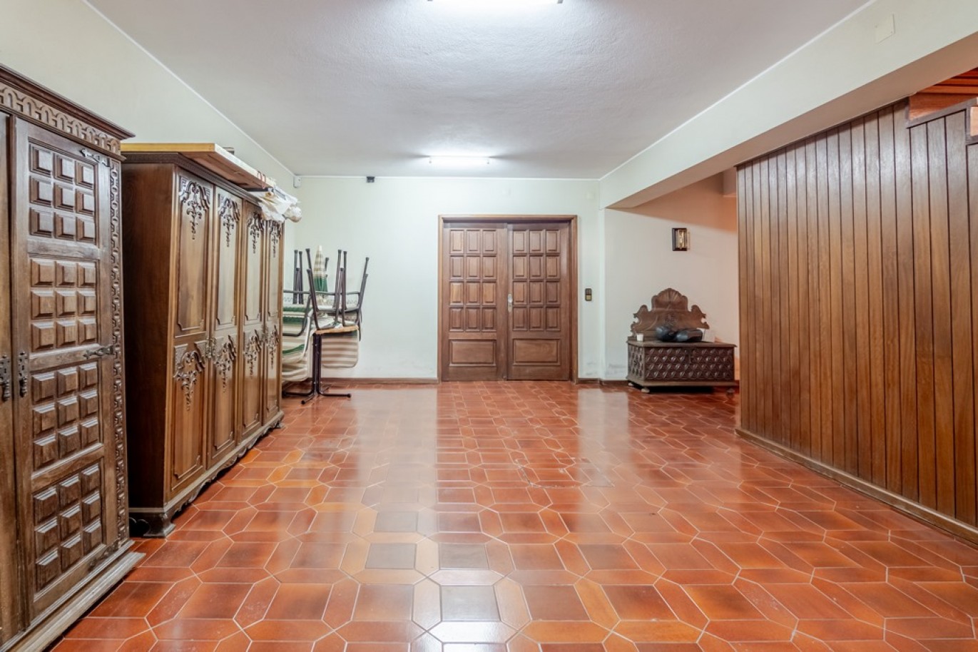 3+1 bedroom villa with garden for sale in Boavista, Porto, Portugal_369247