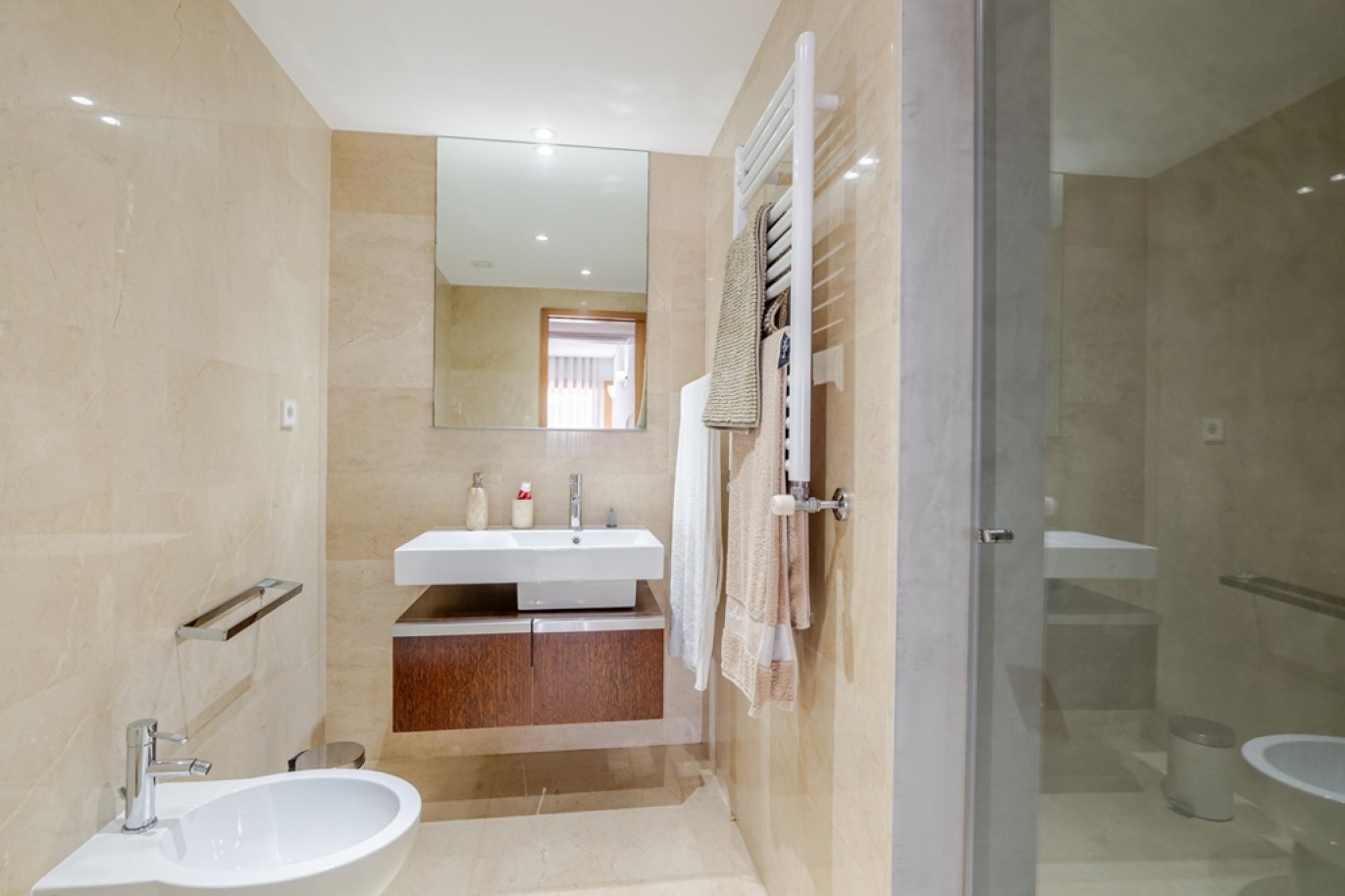 Apartamento de 4 quartos primeira linha de mar Matosinhos Sul, Portugal_369277