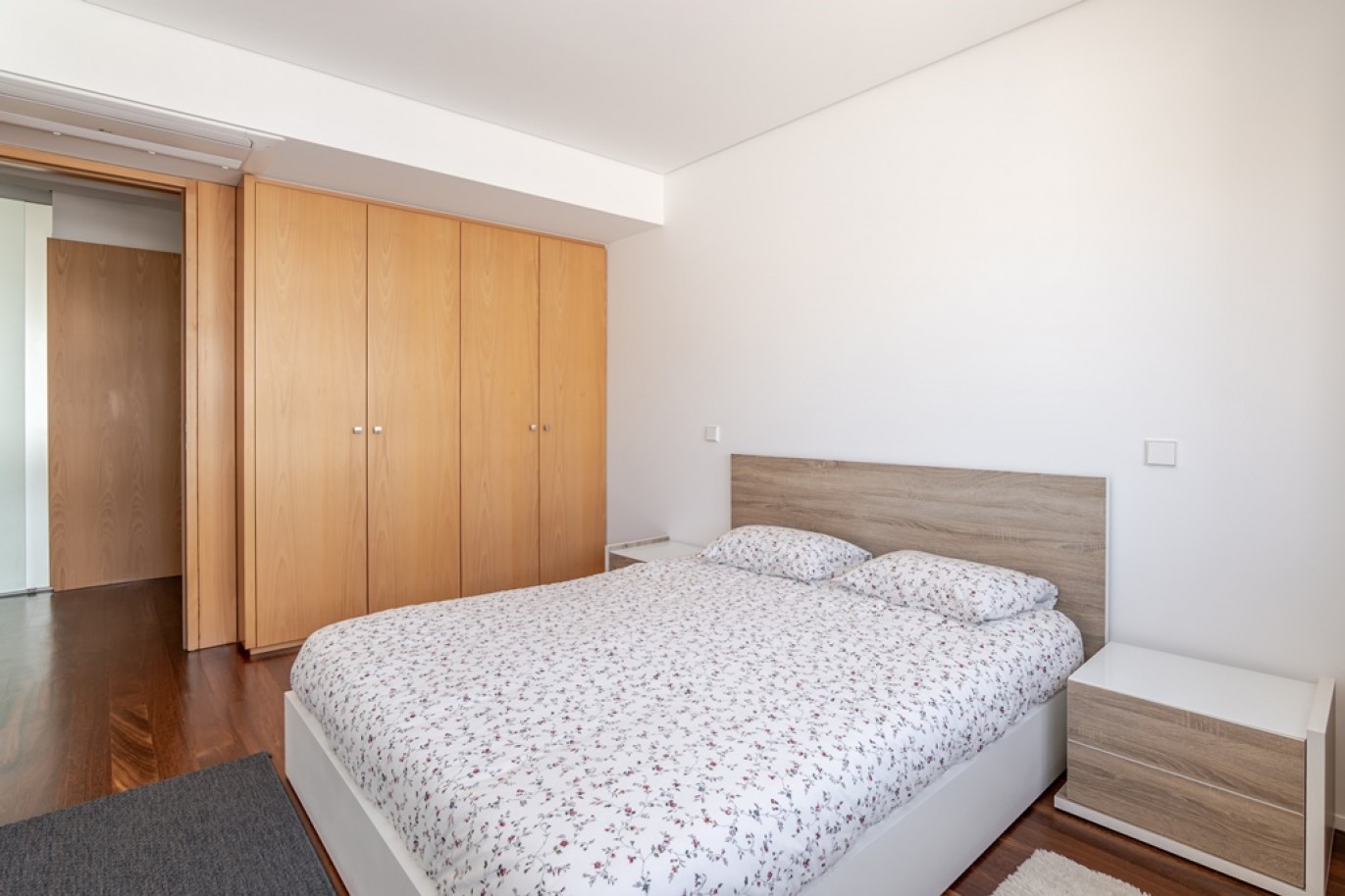 Apartamento de 4 quartos primeira linha de mar Matosinhos Sul, Portugal_369297