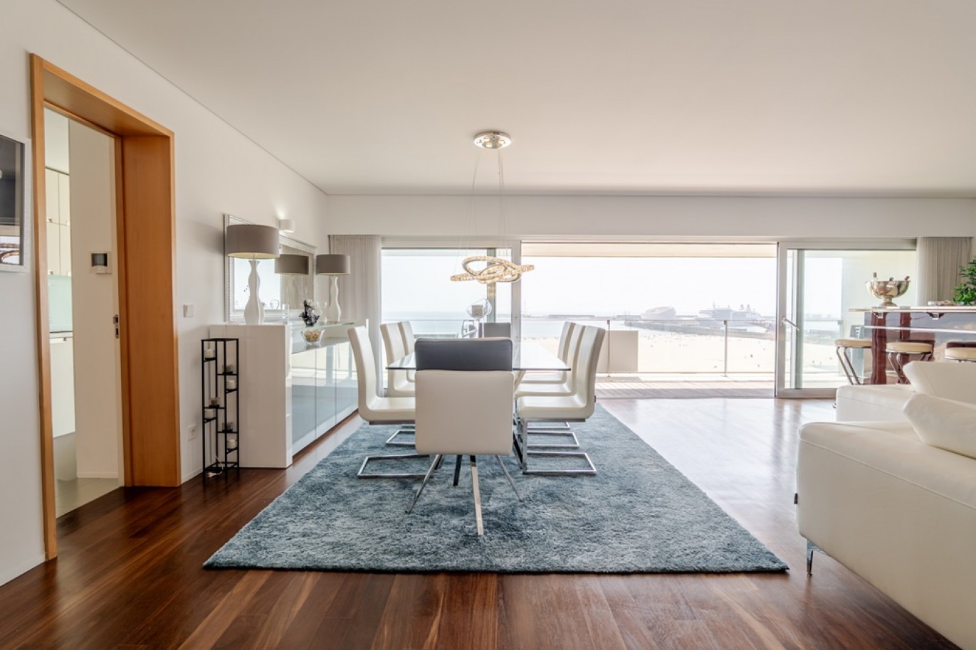 Apartamento de 4 quartos primeira linha de mar Matosinhos Sul, Portugal_369301
