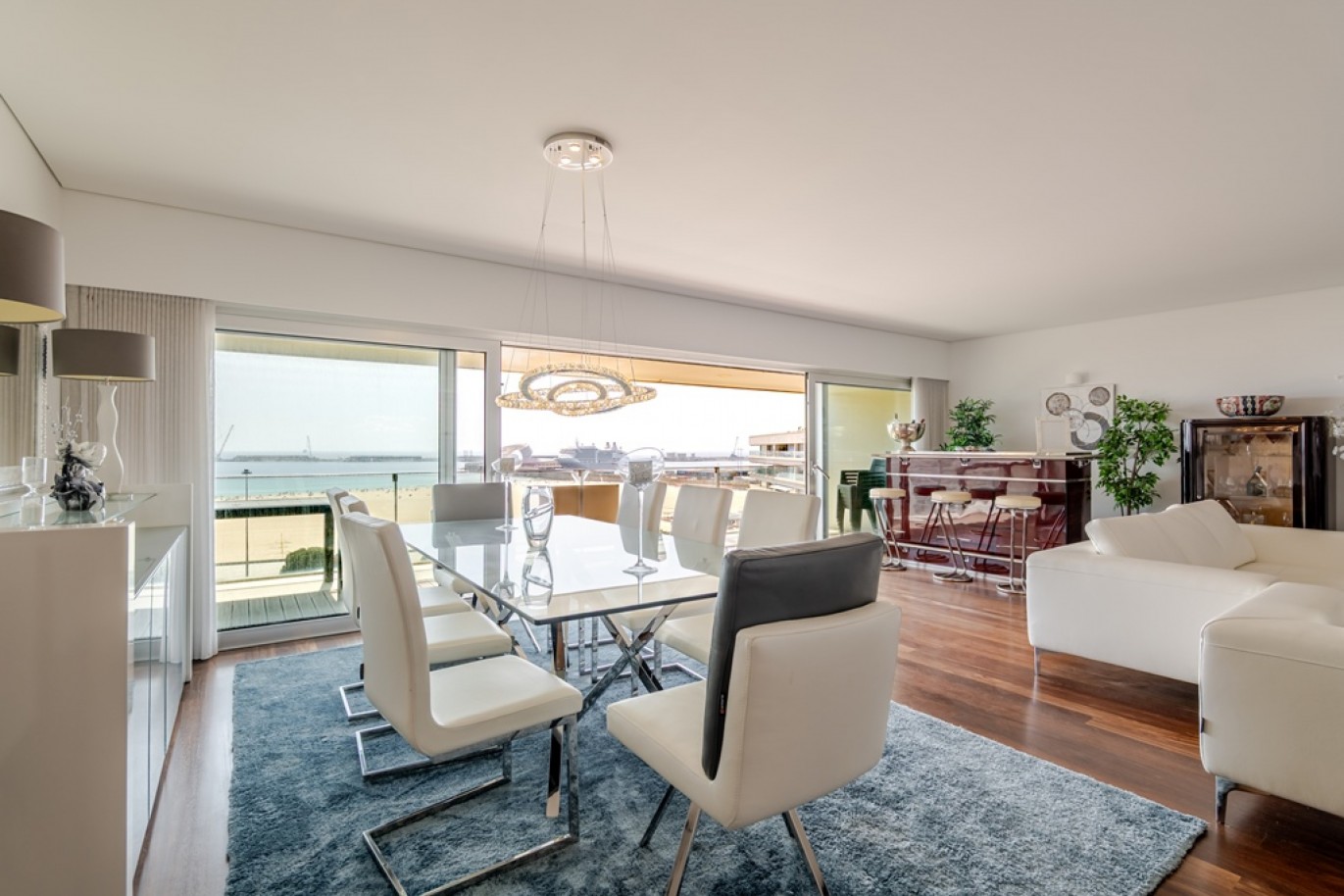 Apartamento de 4 quartos primeira linha de mar Matosinhos Sul, Portugal_369305