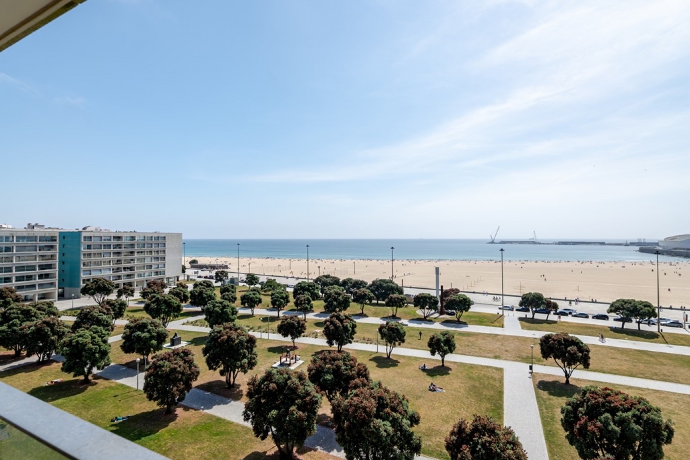 Apartamento de 4 quartos primeira linha de mar Matosinhos Sul, Portugal_369311