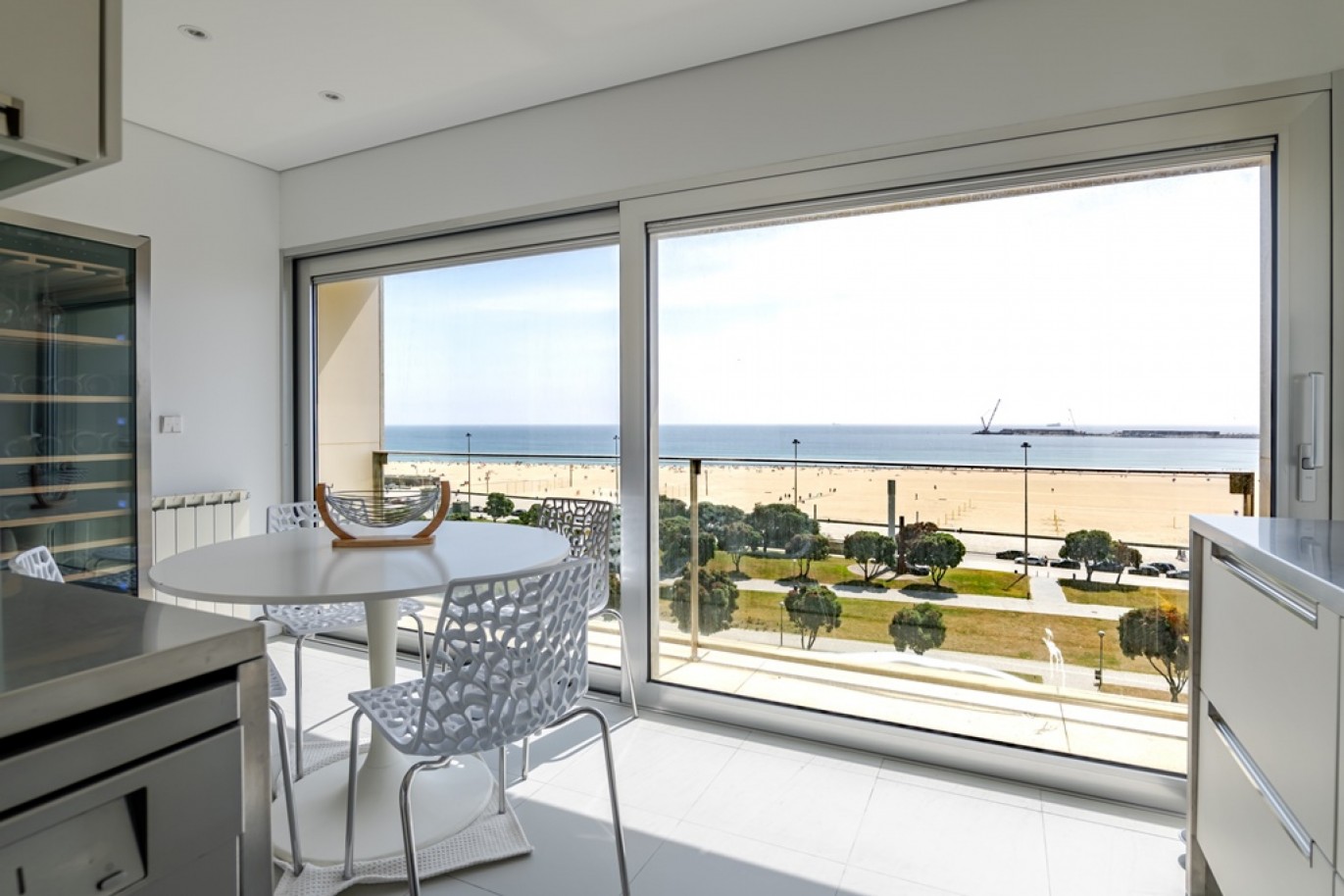 Apartamento de 4 quartos primeira linha de mar Matosinhos Sul, Portugal_369317