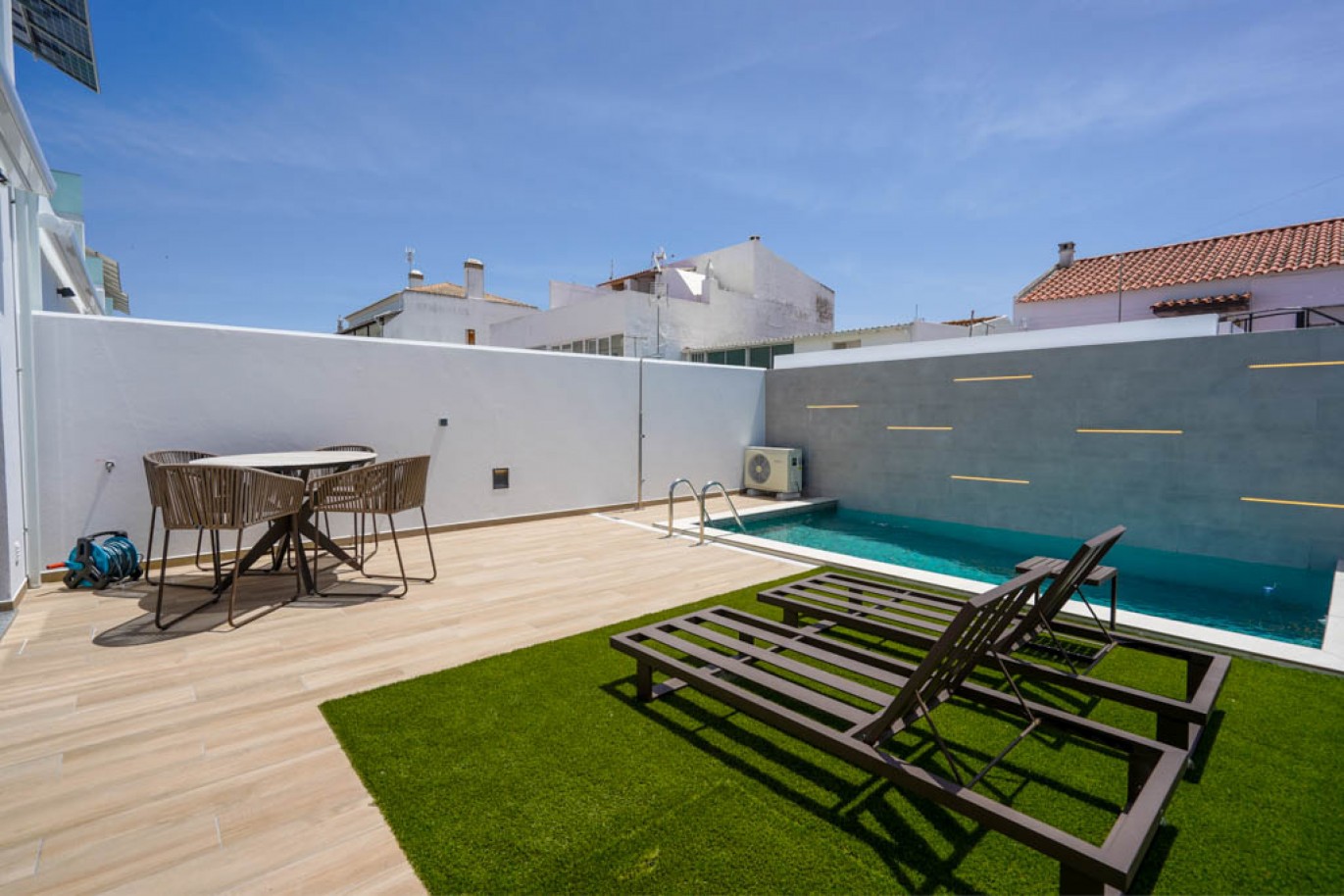 Moradia V3, com piscina, à venda na Santa Luzia, Algarve_369501