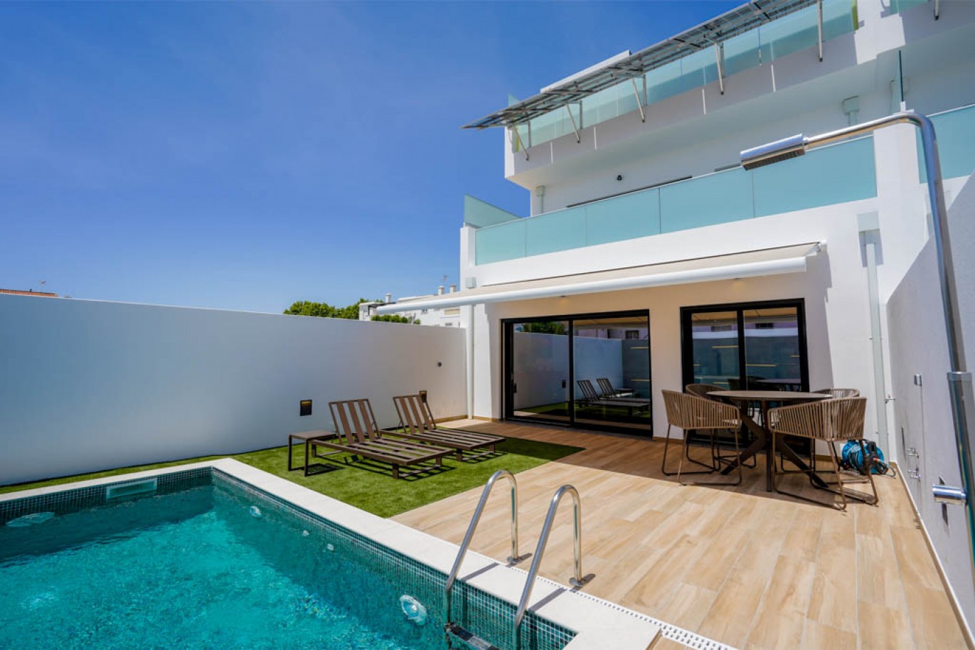 Moradia V3, com piscina, à venda na Santa Luzia, Algarve_369503