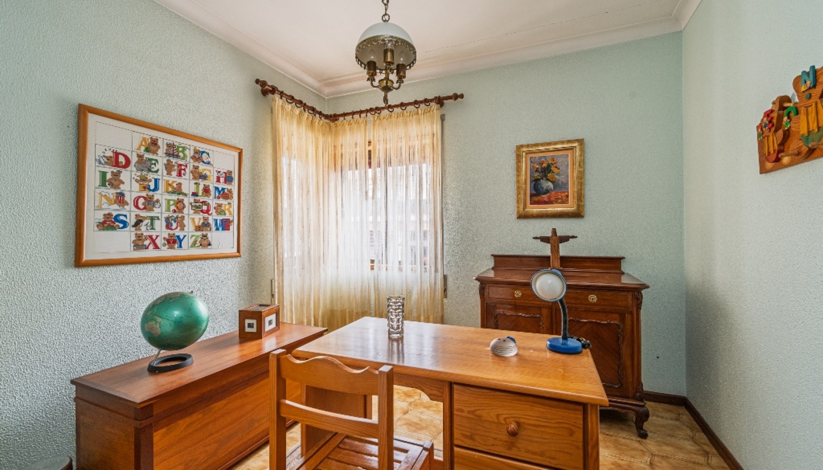 Five bedroom villa with garden for sale in Canidelo, Gaia, Portugal_369583