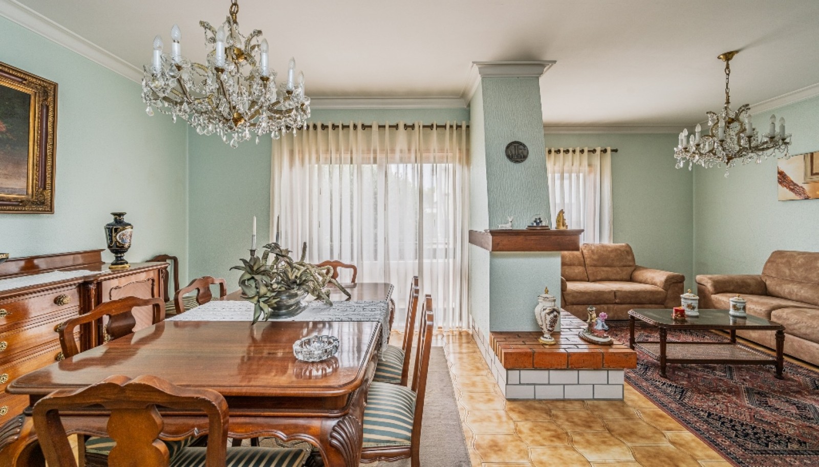 Five bedroom villa with garden for sale in Canidelo, Gaia, Portugal_369589