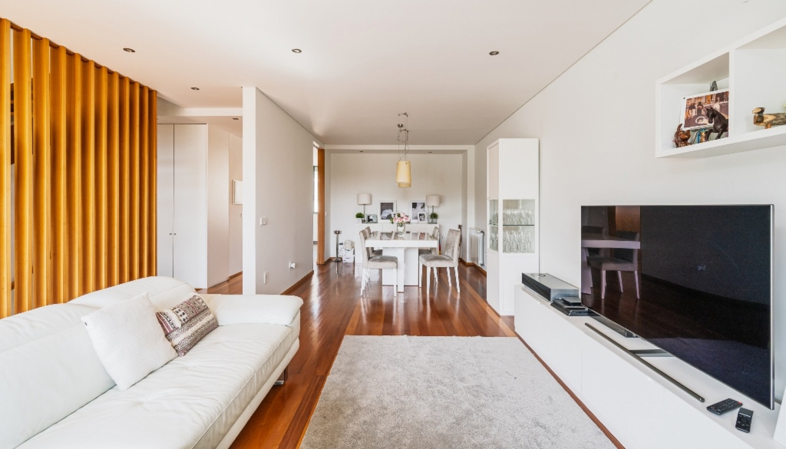 Three bedroom villa with pool and garden in Serralves, Porto, Portugal_369841
