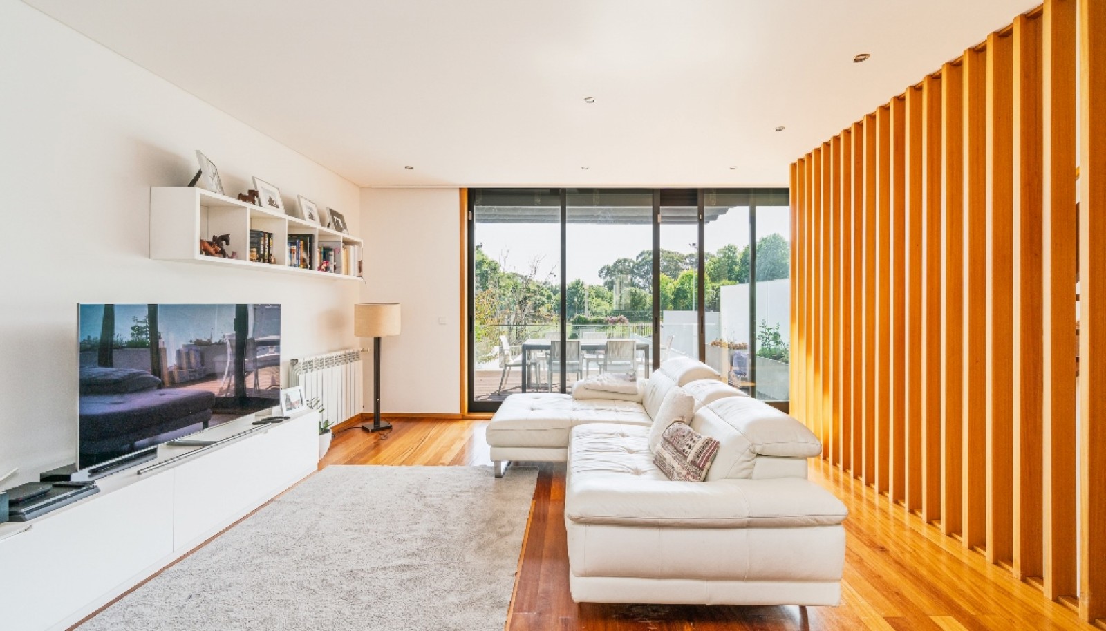 Three bedroom villa with pool and garden in Serralves, Porto, Portugal_369843