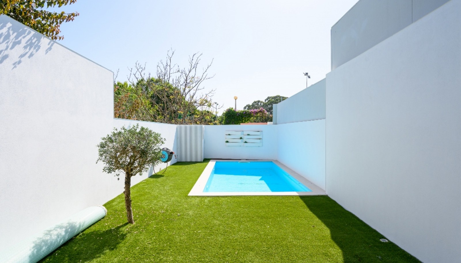 Three bedroom villa with pool and garden in Serralves, Porto, Portugal_369861
