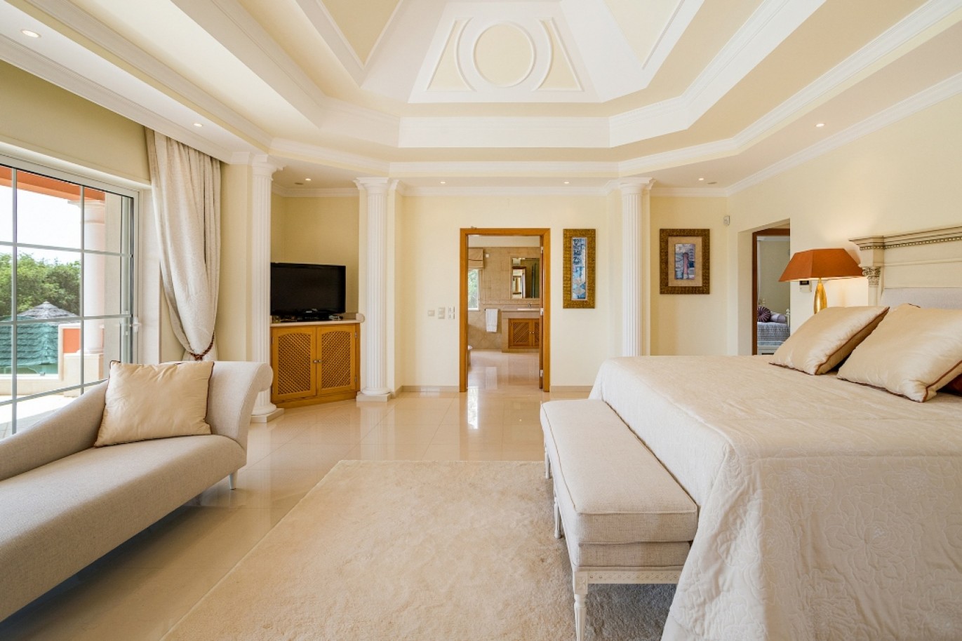Fantastique Villa de 4 chambres, avec terrain de golf, à vendre à Olhão, Algarve_369934