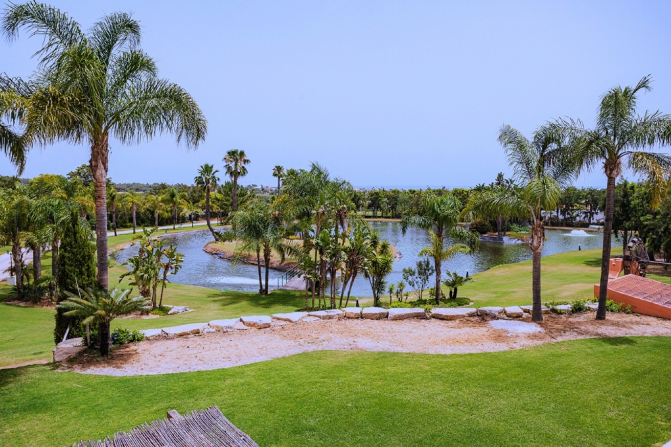 Fantastique Villa de 4 chambres, avec terrain de golf, à vendre à Olhão, Algarve_369946