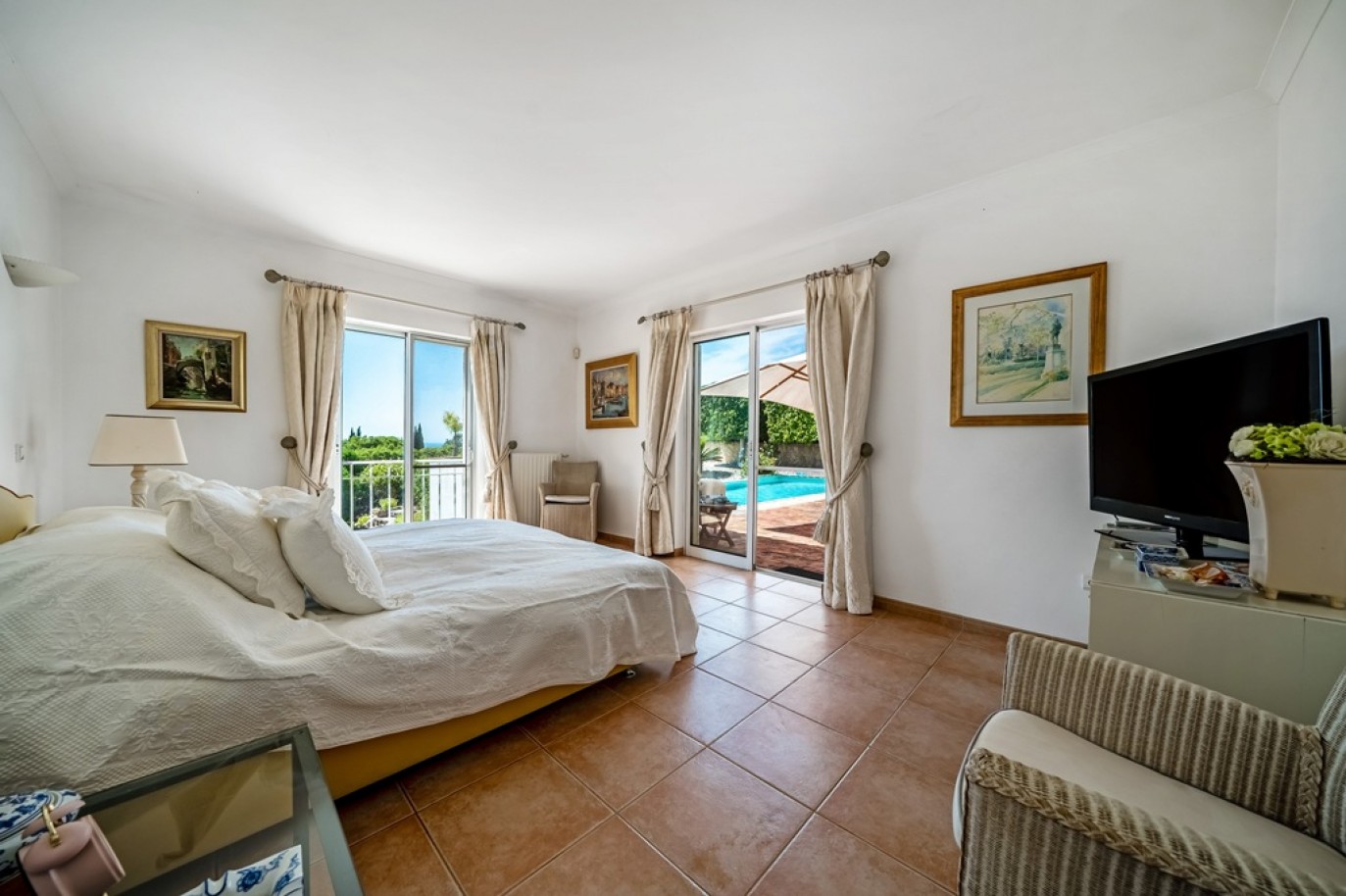 4-Bedroom Villa with pool and views for sale Lagos, Algarve, Portugal_369971