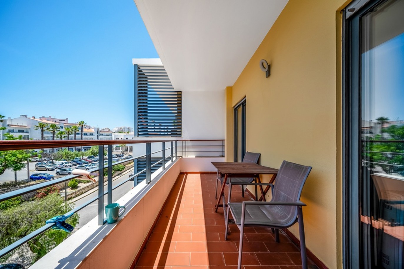 Apartamento T2 com piscina e garagem à venda em Lagos, Algarve_370105