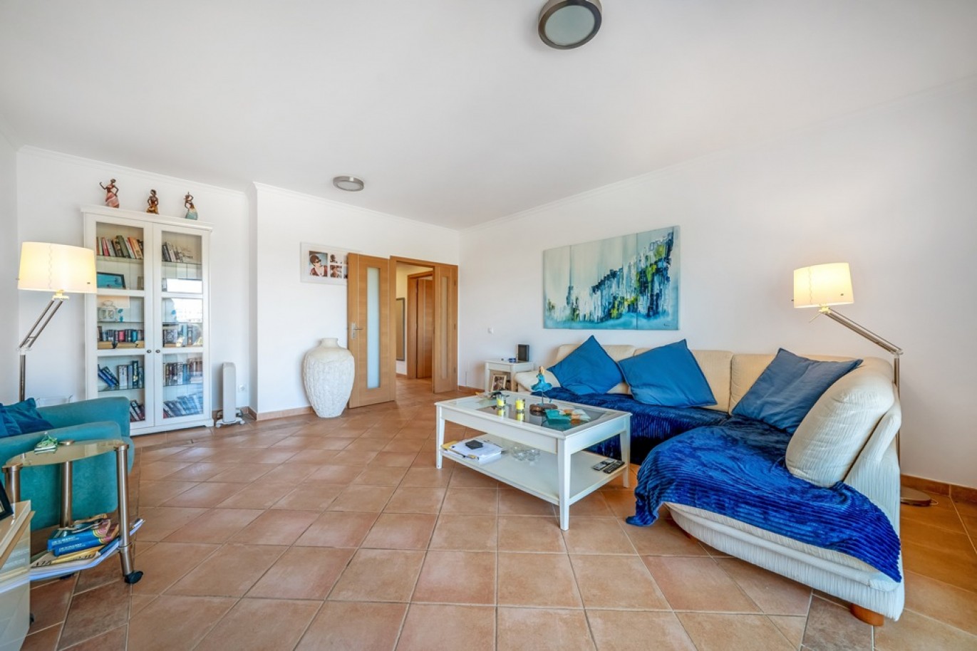 Apartamento T2 com piscina e garagem à venda em Lagos, Algarve_370121