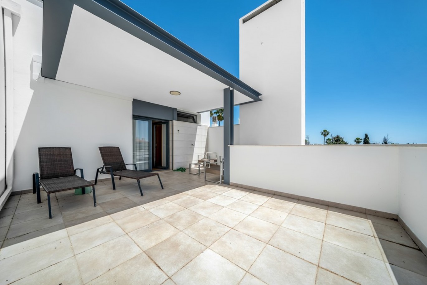Villa adosada de 5 dormitorios con piscina en venta en Vilamoura, Algarve_370245