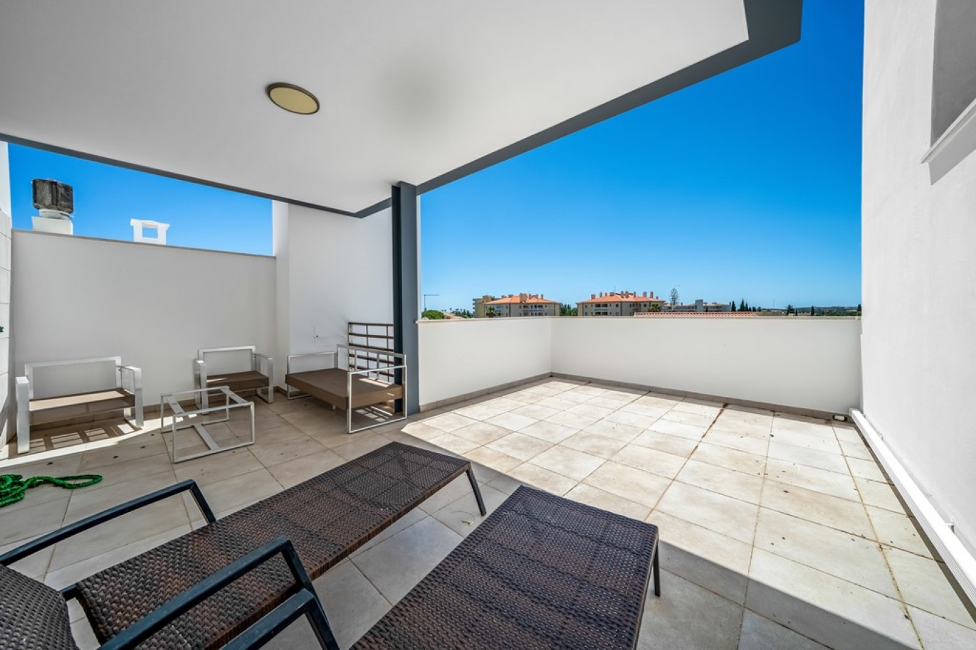 Villa adosada de 5 dormitorios con piscina en venta en Vilamoura, Algarve_370247
