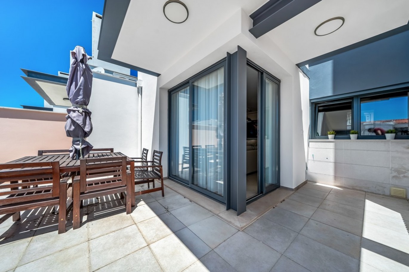 Villa adosada de 5 dormitorios con piscina en venta en Vilamoura, Algarve_370262
