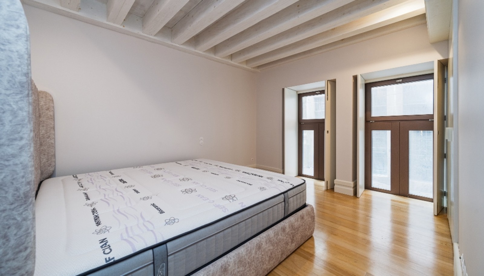Apartamento T3 para venda na zona histórica do Porto_370446