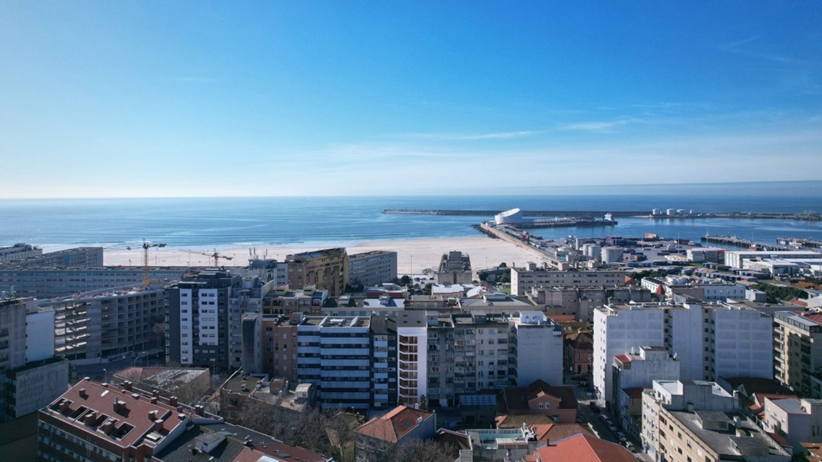 T1 apartment with a balcony, under construction, Matosinhos, Portugal_370845