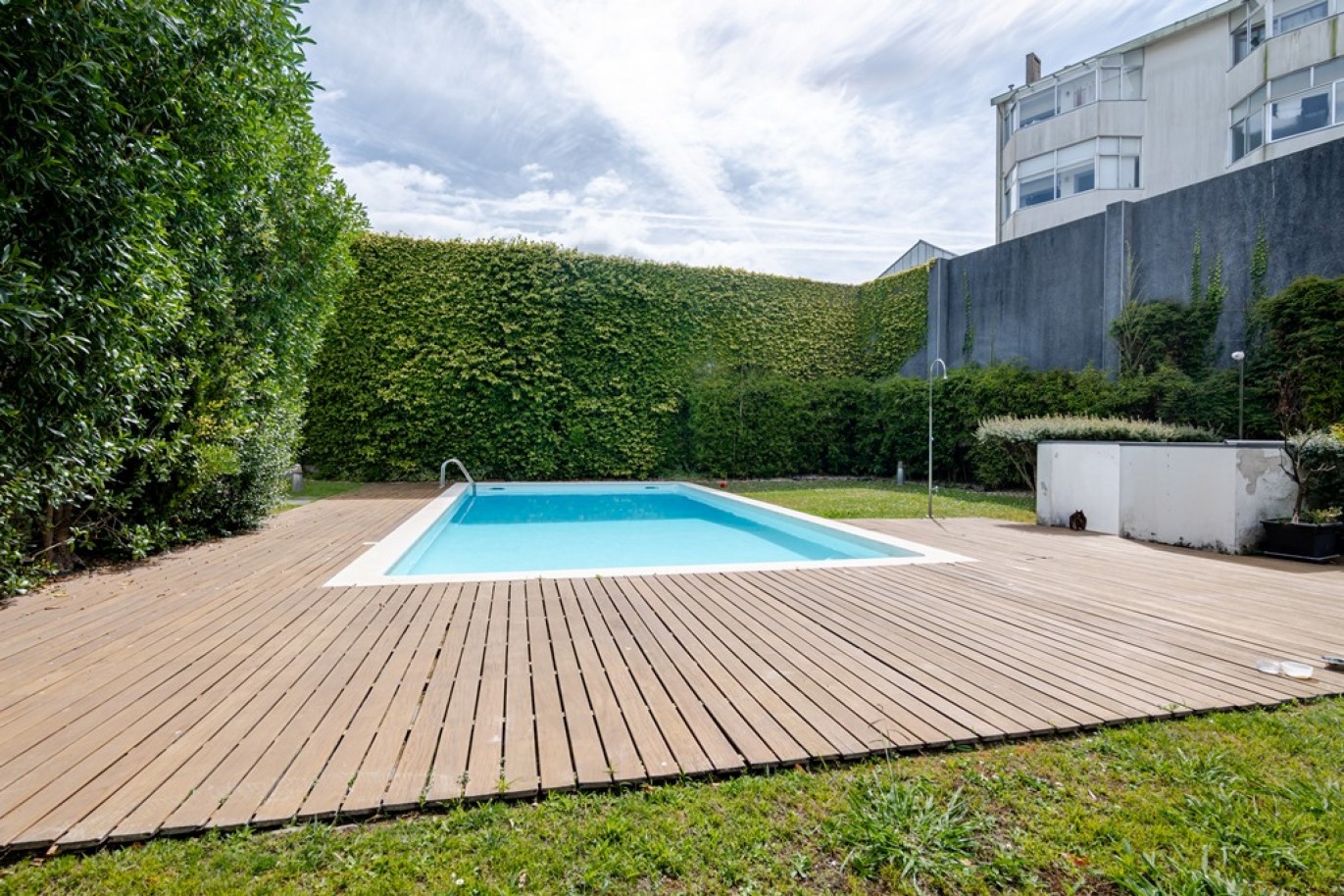 Venda de Moradia V4 com terraço, Leça da Palmeira, Portugal_371185